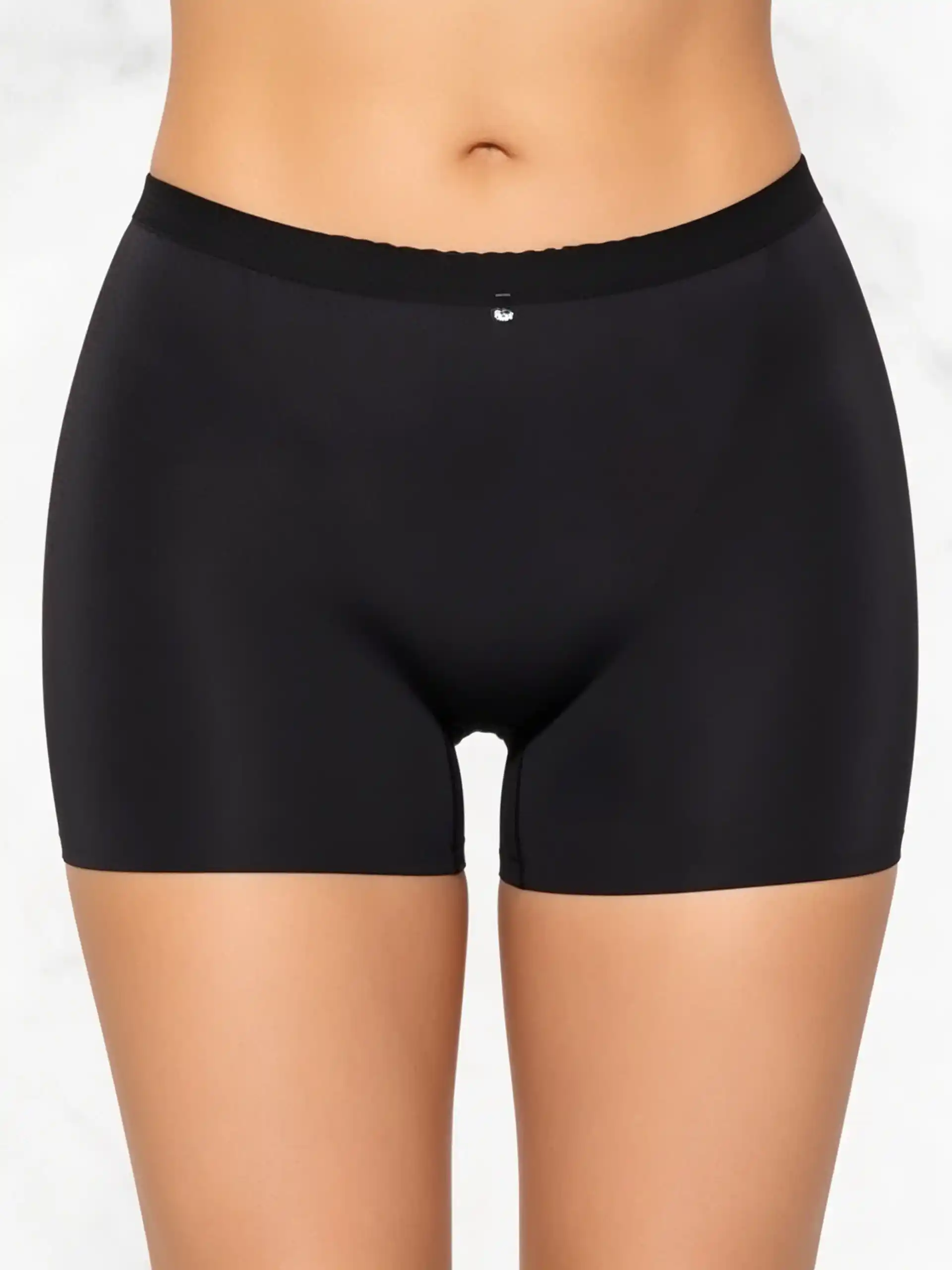Boxer tiro alto levanta cola negro