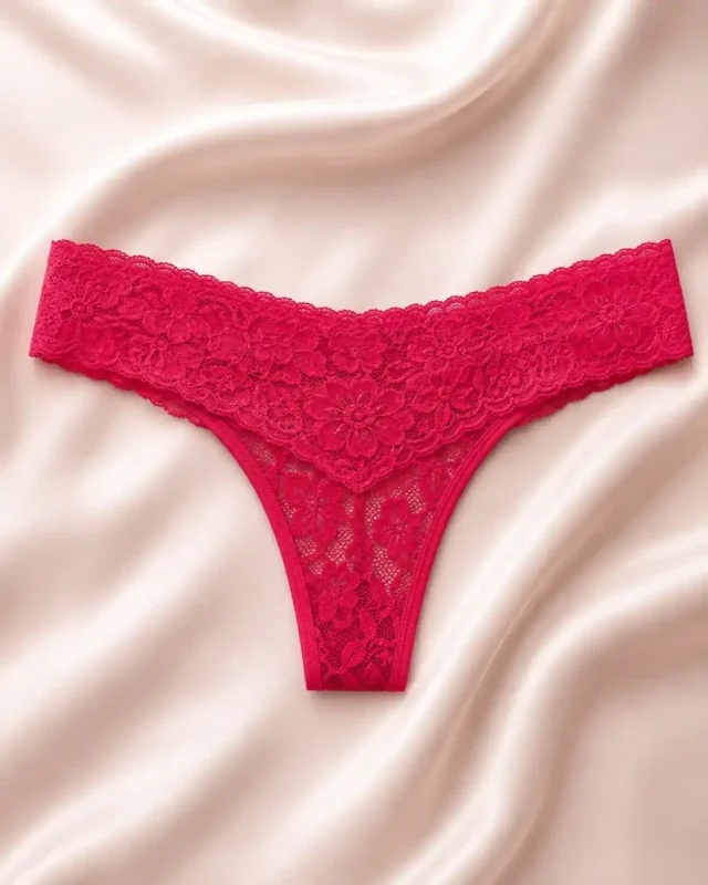 Panty tipo brasilera en encaje