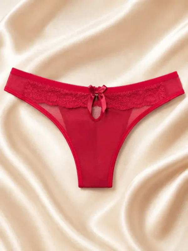Panty tipo brasilera en encaje y tull