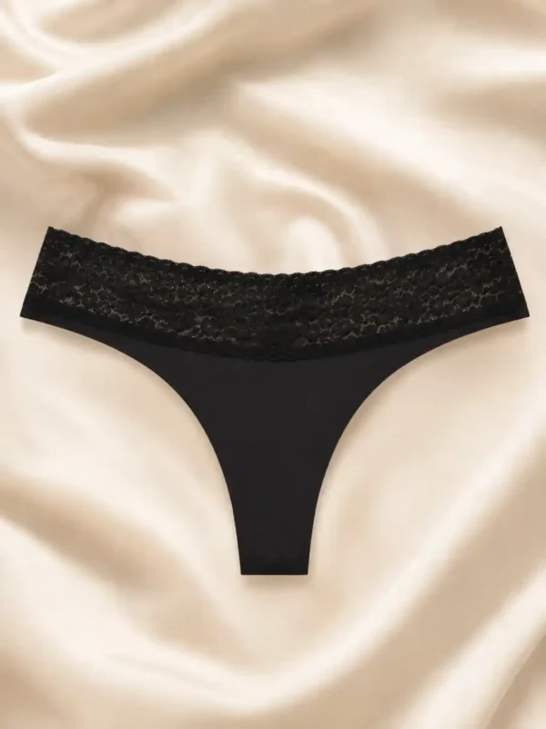 Panty tipo brasilera con encaje